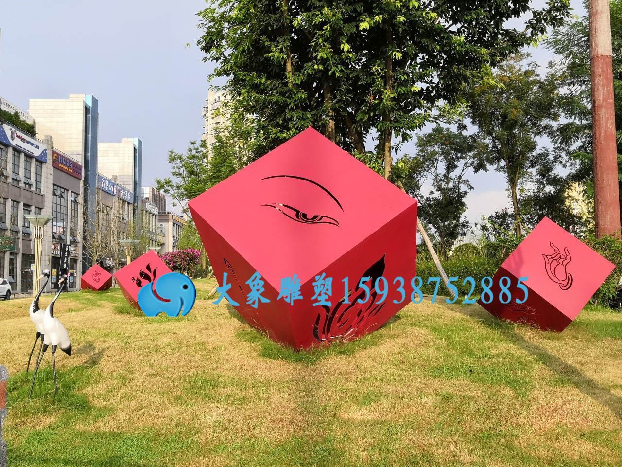 河南不銹鋼雕塑為什么會被越來越多的人選擇？(圖2)